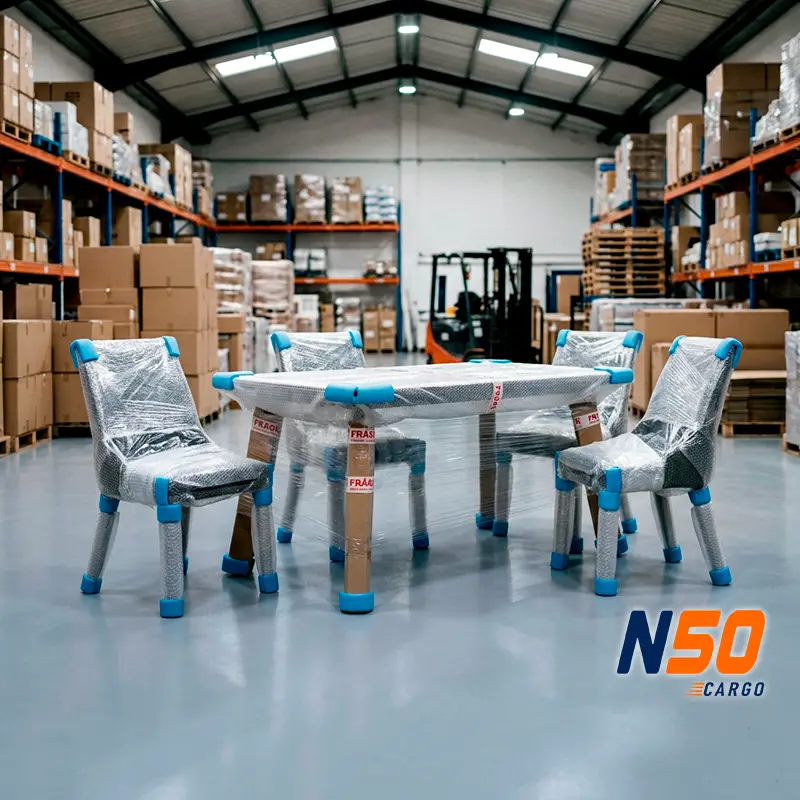 Muebles de madera, sala, comedor y dormitorio